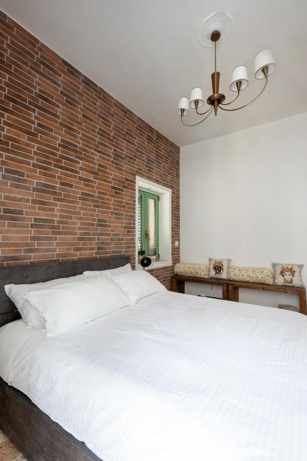 A Calata Bed and Breakfast Noto Eksteriør billede
